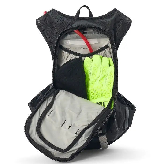 USWE Moto Hydro 8 Hydration Pack (a.k.a Raw 8) – Carbon Black (Black/Grey)